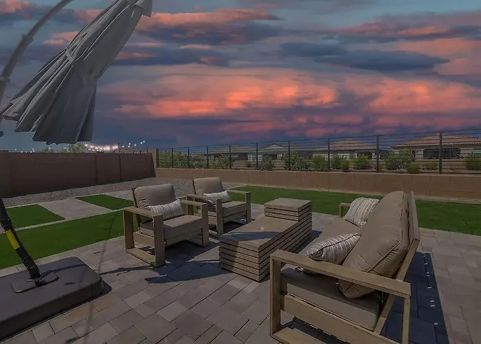 Desert Rose 3bdrm Retreat Сasa de vacaciones
